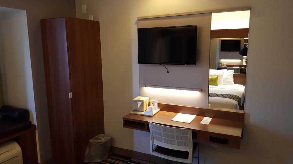 Microtel Inn & Suites By Wyndham Bellevue Εξωτερικό φωτογραφία