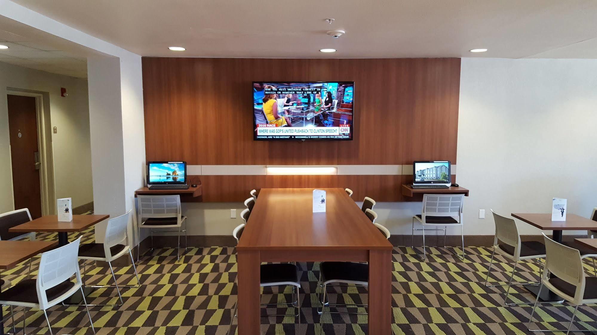 Microtel Inn & Suites By Wyndham Bellevue Εξωτερικό φωτογραφία